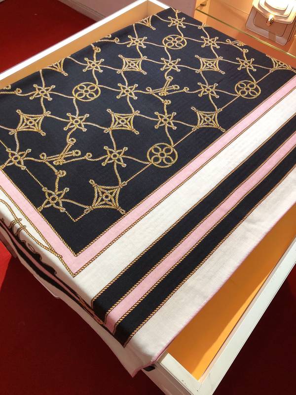 Louis Vuitton Scarf LVC00571 Louis Vuitton Scarf LVC00571